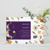 Herbstliche lila Blätter und blumenreiche Hochzeit Einladung (Stehend Vorderseite)