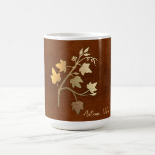 Herbstliche Stimmung goldener Rebenzweig braunes L Kaffeetasse