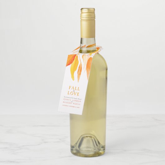 Herbstlicher Orangenwein im Liebe Blätter Hochzeit Flaschenanhänger (Angewinkelt)