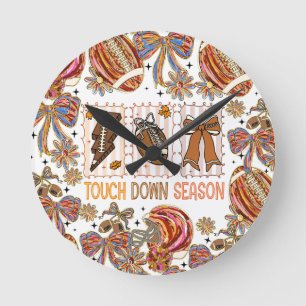 Herbstliches Vintage-Football-Spieltag Runde Wanduhr