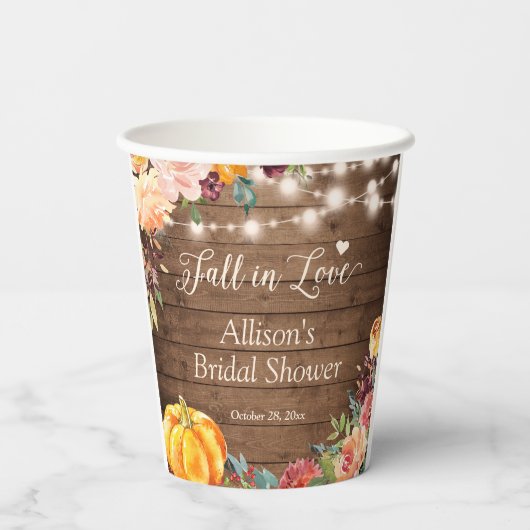 Herbstlichtfälle in der Liebe Brautparty Pappbecher (Rückseite)