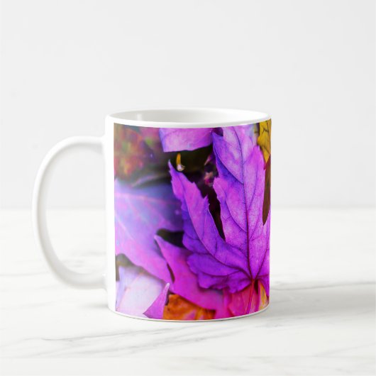 Herbstmapfelblättern farbenfrohe Herbstlandschaft Kaffeetasse (Links)