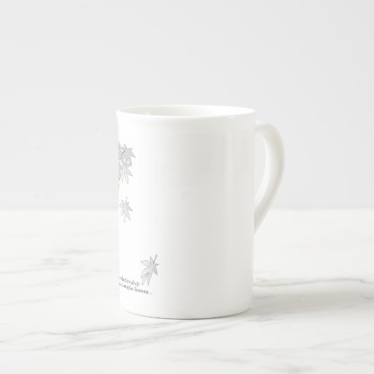 Herbstmaple-Blätter und Niedlicher Funny Pinguin Porzellantasse (Vorderseite Rechts)