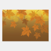 Herbstmuster mit abfallenden Ahorn-Blätter und Buc Geschenkpapier Set (Vorderseite)