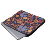 Herbstnahtloses Muster mit Blätter, Zweigen und  Laptopschutzhülle (Vorne Knopf)