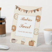 Herbstpumpen Kinder sind eine süße Babydusche Sockelschild (In SItu)