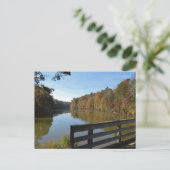 Herbstreflektionen auf dem See durch die rustikale Postkarte (Stehend Vorderseite)