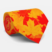 Herbstrot und goldenes Blätter Muster Krawatte (Gerollt)