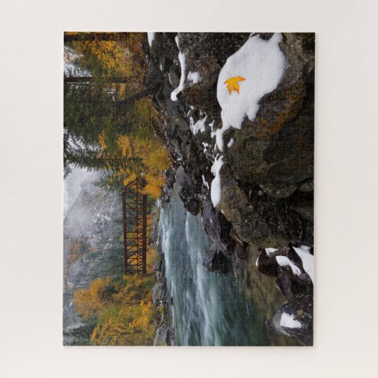 Herbstschnee entlang der Wenatchee Fluss nahe Leav Puzzle (Vertikal)