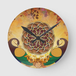 Herbstserenade-Mandala der zwei Pfau-Uhr Runde Wanduhr