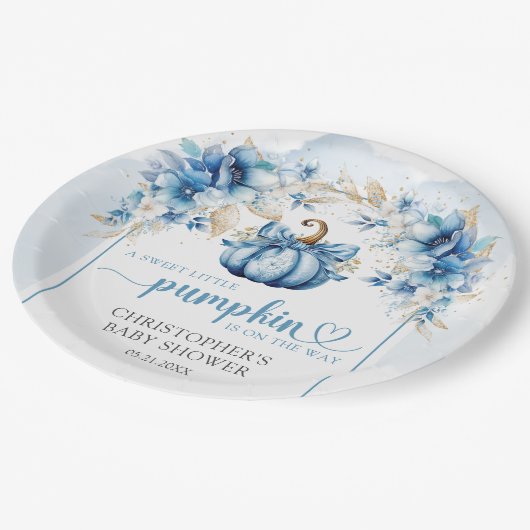 Herbststaub in Blau- und Goldkürbis-Blume Pappteller (Schrägansicht)