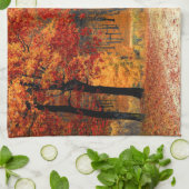 Herbststraße Geschirrtuch (Gefaltet)