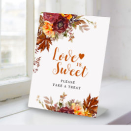 Herbstthematische Liebe ist Sweet Pedestal Sign Sockelschild