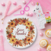 Herbstthematischer Erntedank mit Blume Kürbis Pappteller (Party)