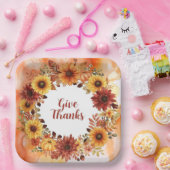 Herbstthematischer Erntedank mit Blume Kürbis Pappteller (Party)