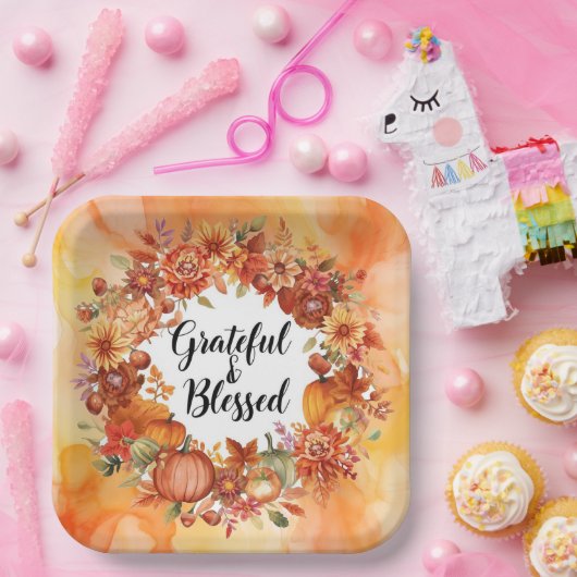 Herbstthematischer Erntedank mit Blume Kürbis Pappteller (Party)