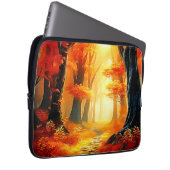 Herbstummel: Feuriger Waldweg Laptopschutzhülle (Vorne Rechts)