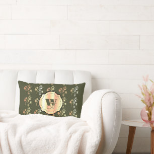 Herbstvibes goldener Weinzweig auf Khaki Monogram Lendenkissen