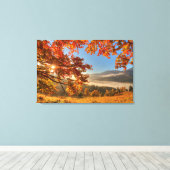 Herbstwald in den Bergen Leinwanddruck (Insitu (Holzboden))