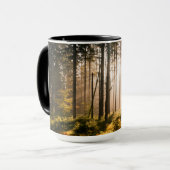 Herbstwald mit Sonnenstrahlen Tasse (Vorderseite Links)