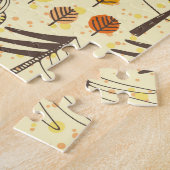 Herbstwald: Nahtloses grafisches Muster. Puzzle (Seite)