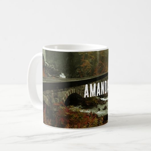 Herbstwald und Flusslandschaft Kaffeetasse (Vorderseite Links)