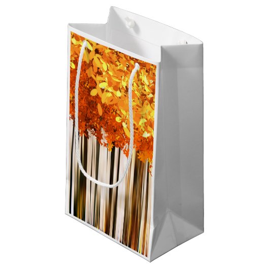 Herbstwälder Herbstwälder Herbstwald Orange grau Kleine Geschenktüte (Vorderseite Schrägansicht)