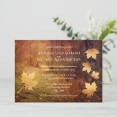 Herbstweg fällt Ahorn Blätter rustikale Hochzeit Einladung (Stehend Vorderseite)