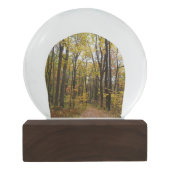 Herbstweg und Golden Blätter im Laurel Hill Park Schneekugel (Rückseite)