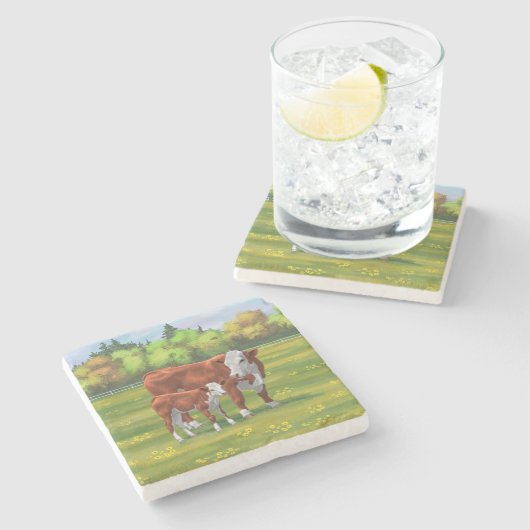 Hereford Cow & Niedlich Calf im Sommer Weide Steinuntersetzer (Seitenansicht)