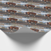 Hereford Kälber in der Winterwiese mit Schnee Geschenkpapier (Ecke)