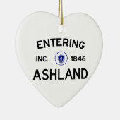 Hereinkommendes Ashland Keramik Ornament (Rechts)