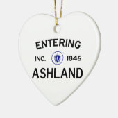 Hereinkommendes Ashland Keramik Ornament (Links)