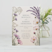 Heritage Lavender Meadow Wildflower Wedding Einladung (Stehend Vorderseite)