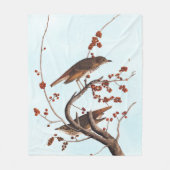 Hermit Thrush Audubon Bird mit Red Berries Fleecedecke (Vorderseite)