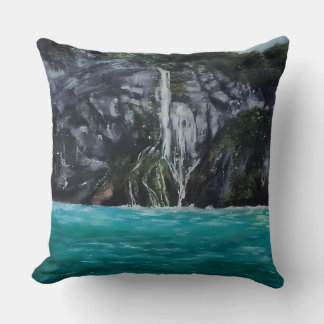 Hermosa Cascada Realista Kissen