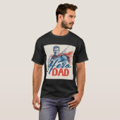 "Hero Dad" Superhero Illustration with Baby Bottle T-Shirt (Vorne ganz)