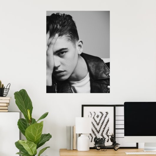 Hero Fiennes Tiffin Poster (Heimbüro)
