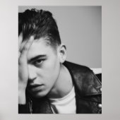 Hero Fiennes Tiffin Poster (Vorne)