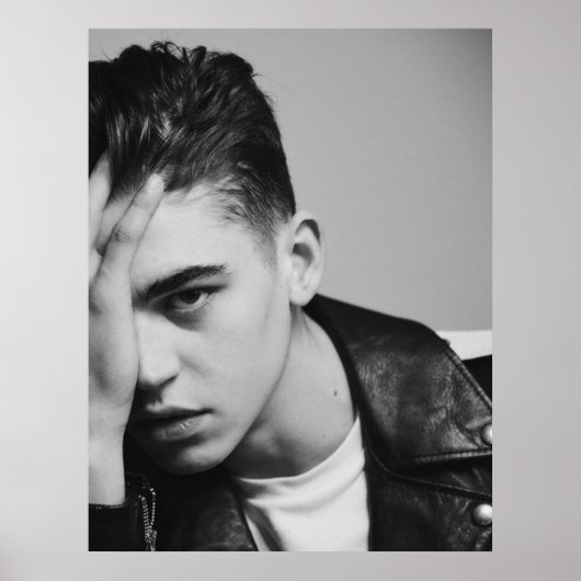 Hero Fiennes Tiffin Poster (Vorne)