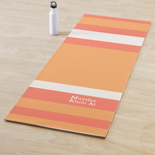 Hero Stripes Horizontal Lines Red Orange White Yogamatte (Beispiel)