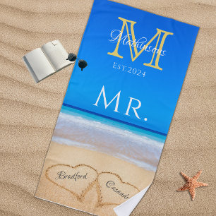 Herr Beach Wedding Hearts in Sand Family Monogram Strandtuch