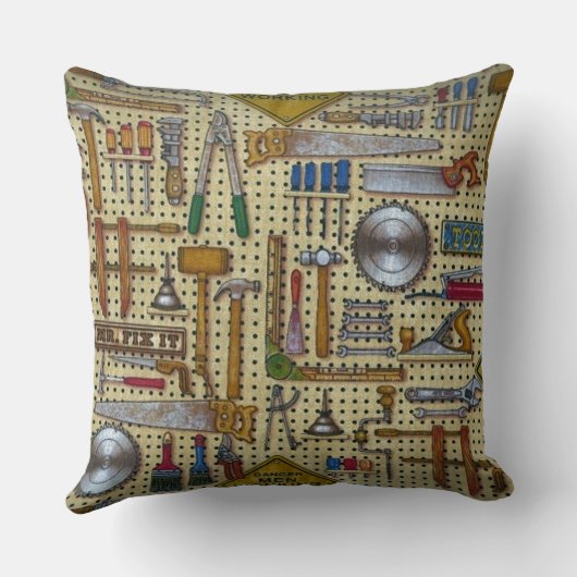 Herr Fix It Handyman Tools Throw Kissen (Rückseite)
