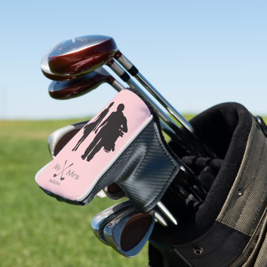 Herr & Frau Blush Pink | Moderner Couple Golf Play Headcover (In Situ)