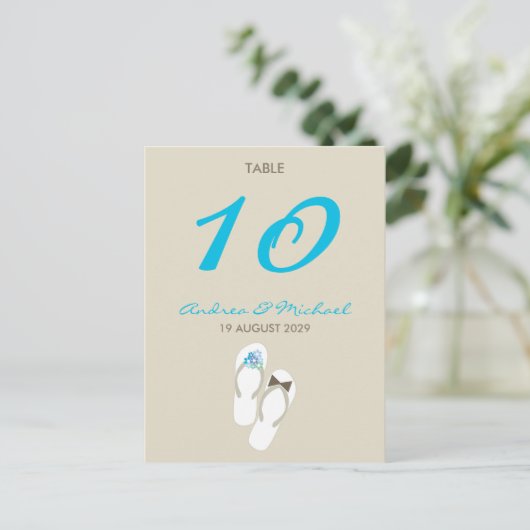 Herr & Frau Flip Flops Wedding Tischnummer Card (Stehend Vorderseite)