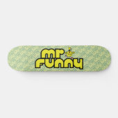 Herr Funny | Gelbe Buchstaben Skateboard (Horizontal)