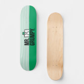 Herr Grumpy | Peeking Head over Name Skateboard (Vorderseite)