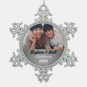 Herr & Mr. Gay Marriage Silver Damask Foto Schneeflocken Zinn-Ornament (Vorderseite)