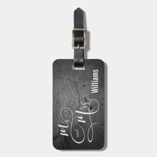 Herr & Mrs. auf dunkelgrauem Stein Gepäckanhänger (Vorderseite vertikal)