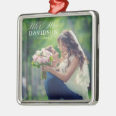 Herr & Mrs. Elegant Script Neugeborene Weihnachten Ornament Aus Metall (Links)